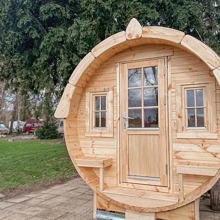 Das Wiesenhaus Wohnen Im Schlaffass Cologne Extérieur photo