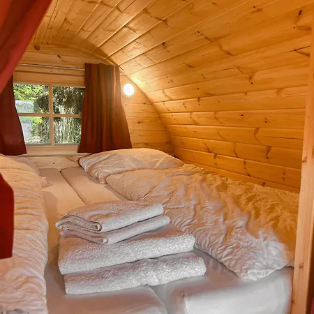 Das Wiesenhaus Wohnen Im Schlaffass Cologne Extérieur photo