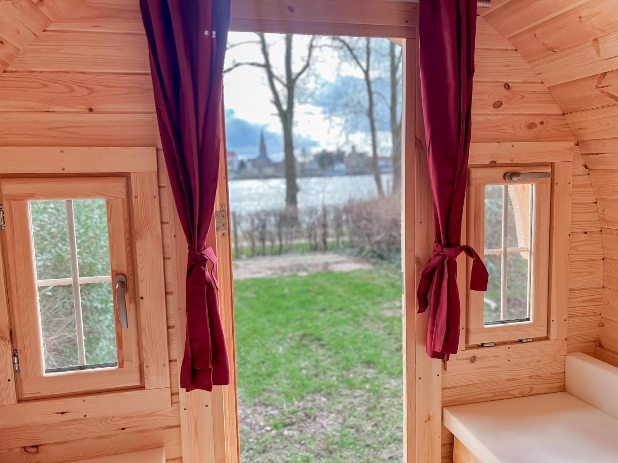 Kemping Wiesenhaus Wohnen Im Schlaffass